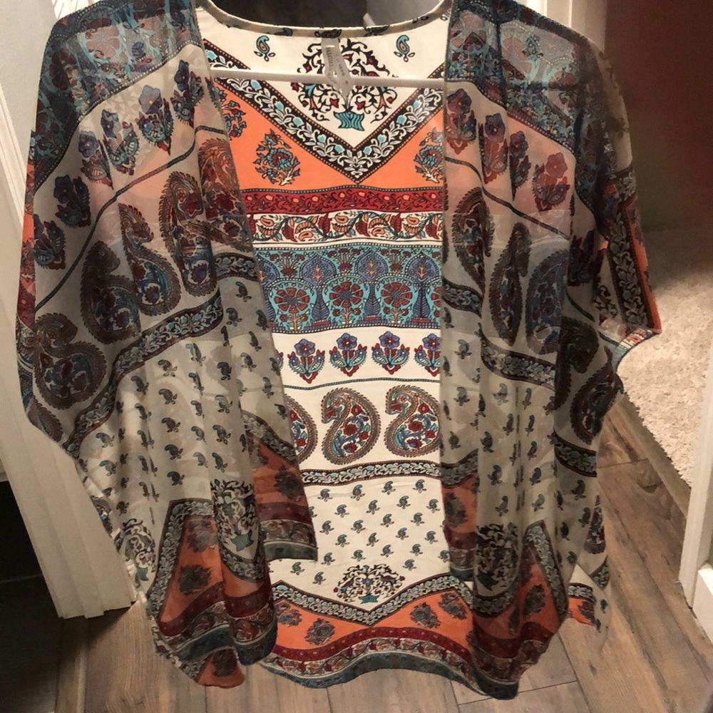 Kimono - Picture 3 of 3